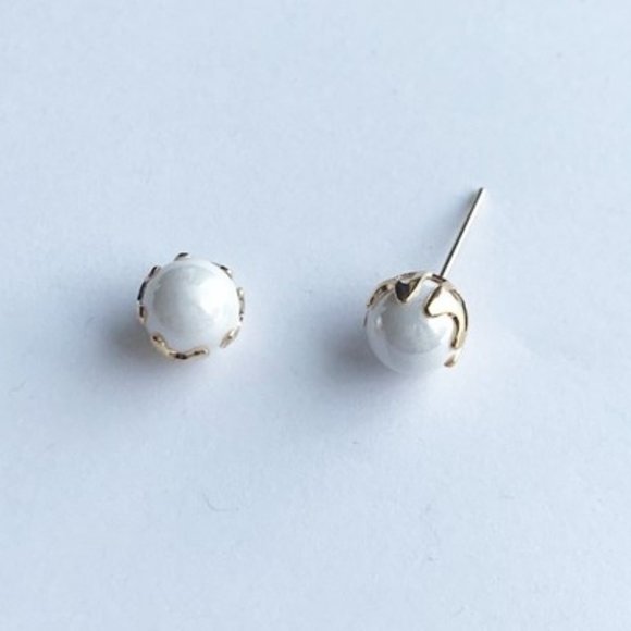 Faux Pearl Stud Earrings 6MM, White