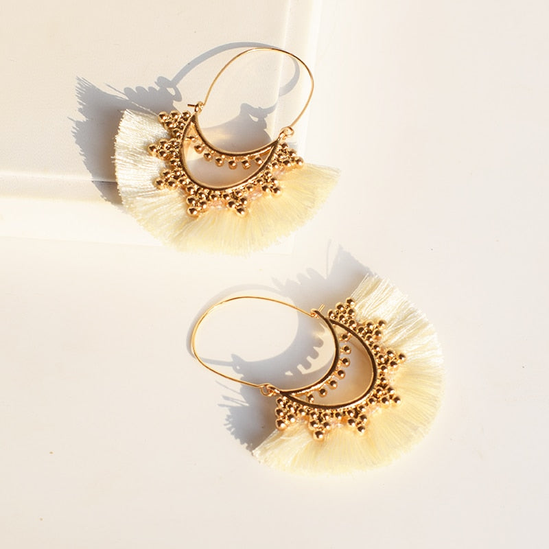 Beautiful Fan Design Fringe Earrings, Ivory